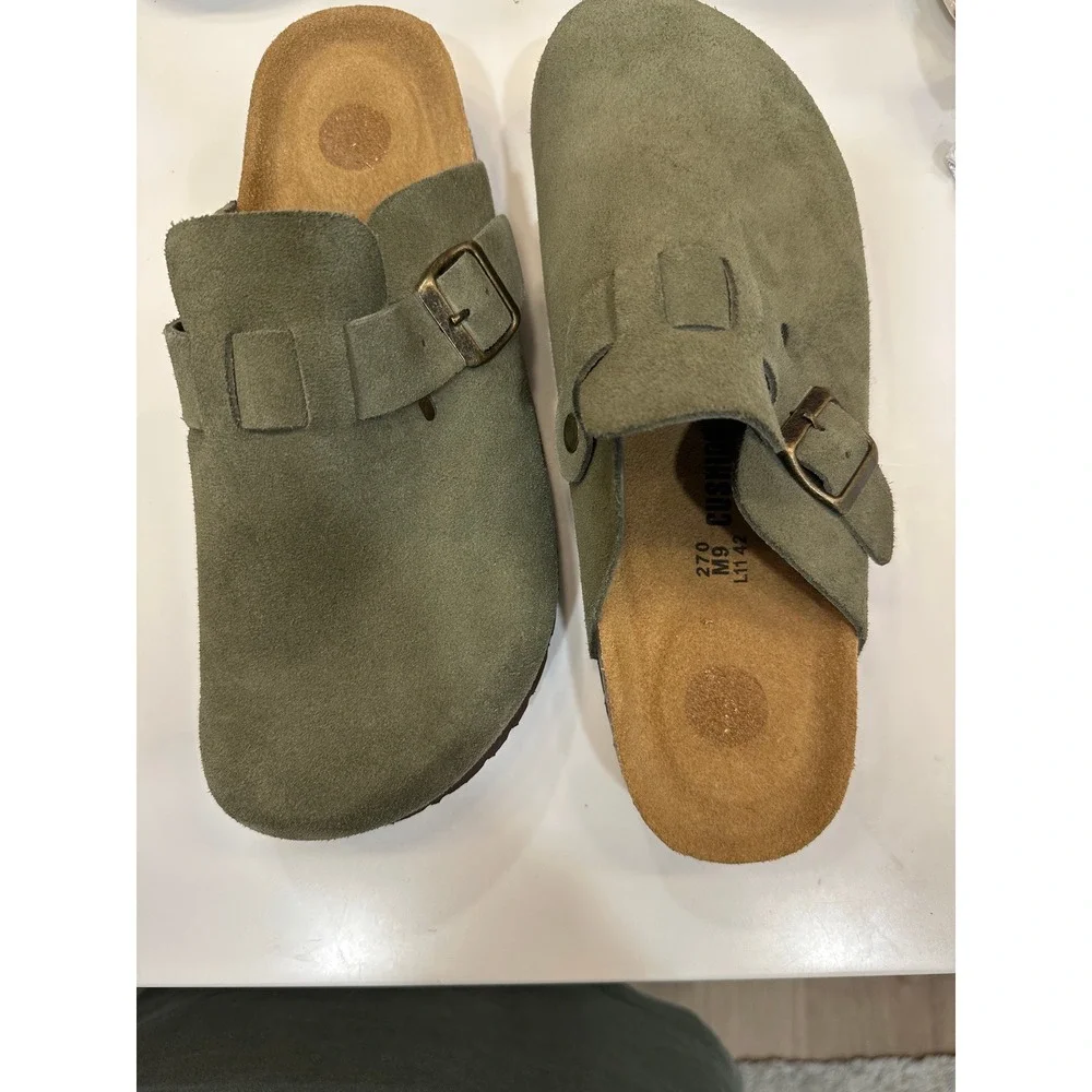 Cushionaire Lane Sage Green Suede Cork Footbed Clogs Mules Mens 9 Womens 11